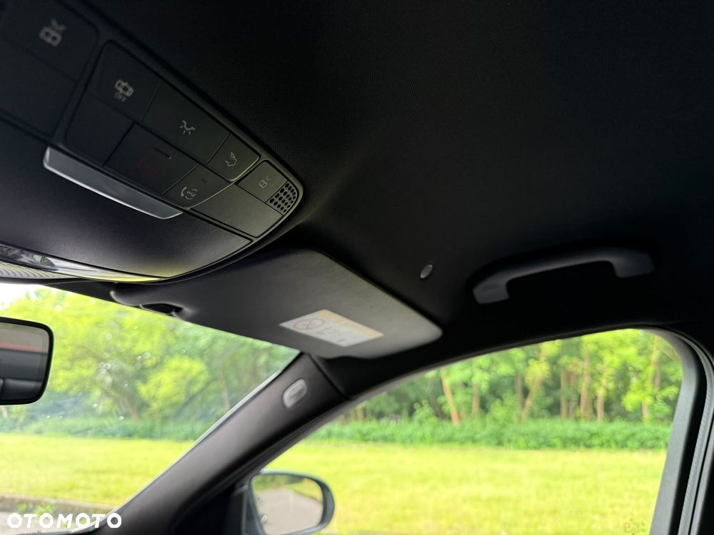Mercedes-Benz Klasa C 300 9G-TRONIC - 28
