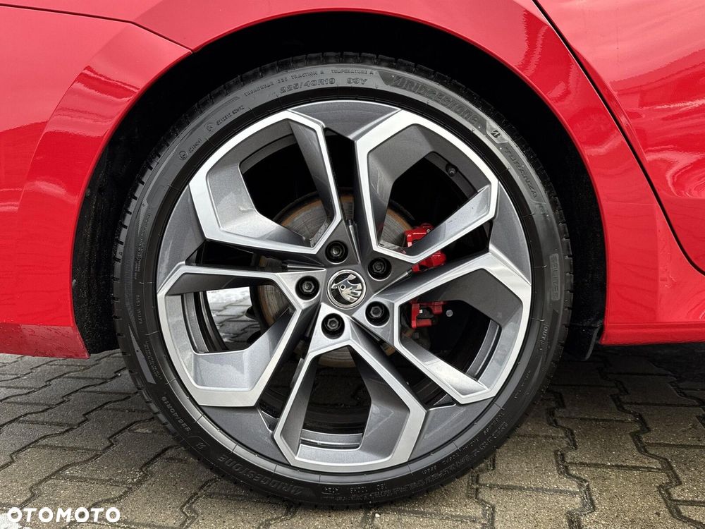 Skoda Octavia 2.0 TDI RS DSG - 38