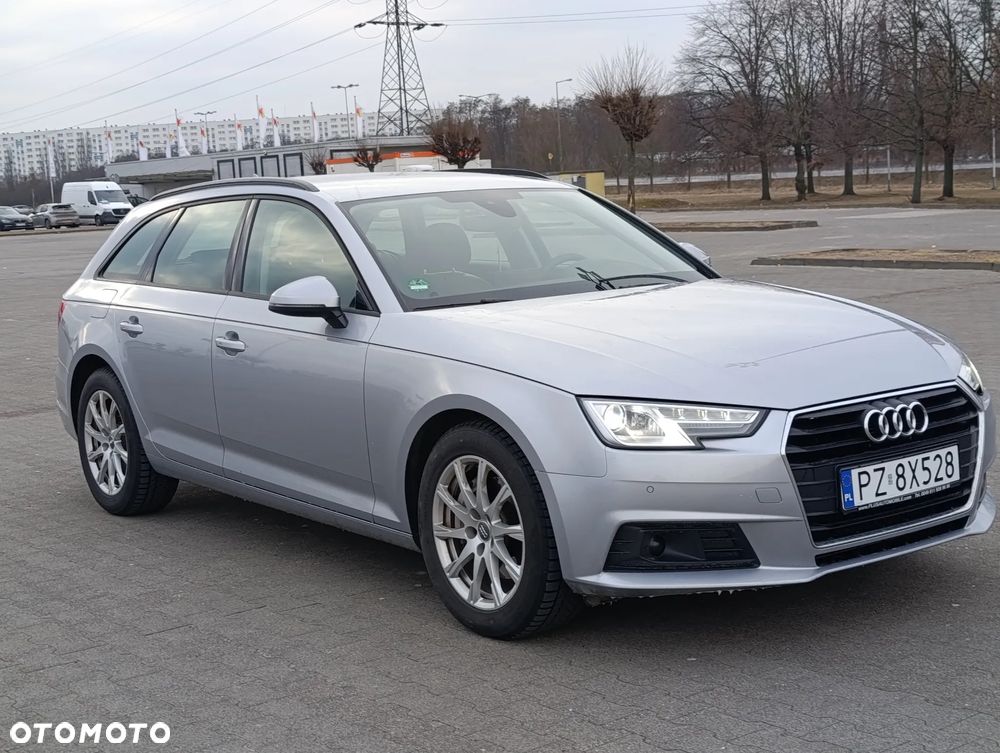 Audi A4 Avant 40 TDI S tronic - 4