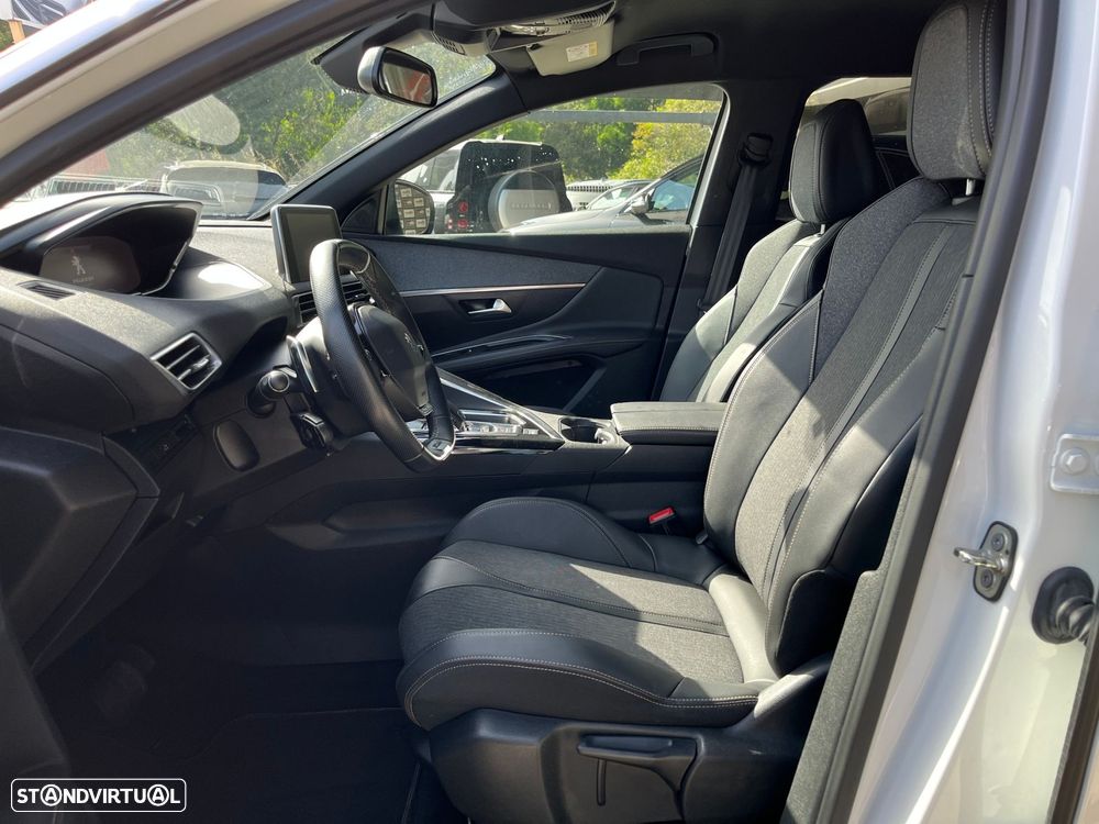 Peugeot 3008 1.5 BlueHDi GT EAT8 - 17