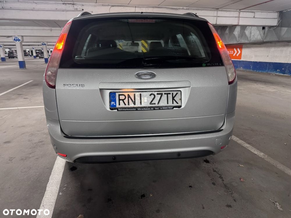 Ford Focus 2010 photo 5