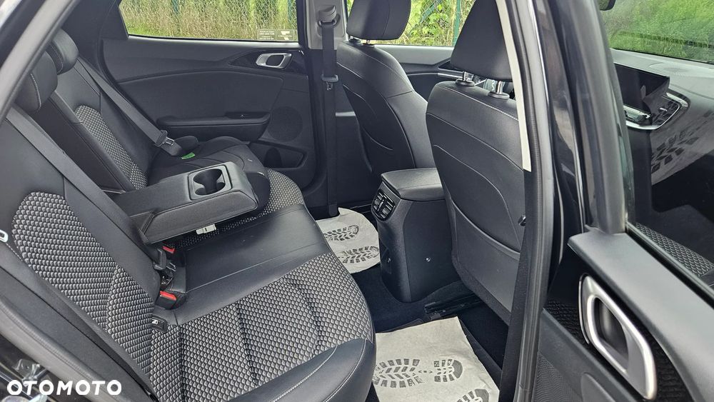 Kia XCeed 1.6 T-GDI Business Line DCT - 15
