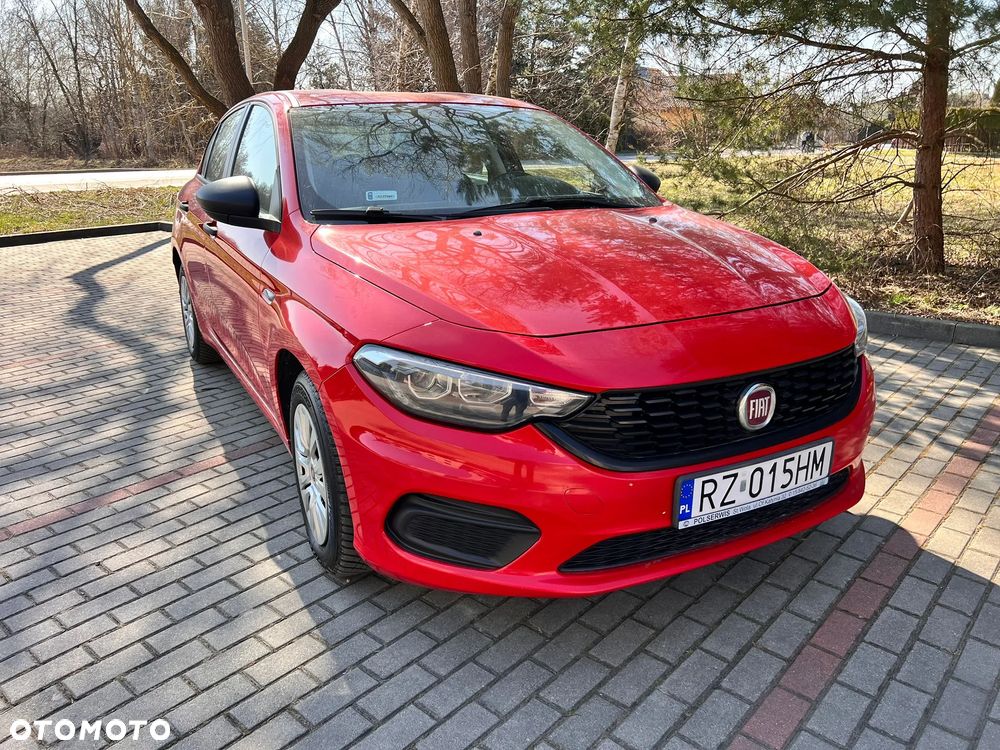 Fiat Tipo 1.4 16V Opening Edition Plus - 1