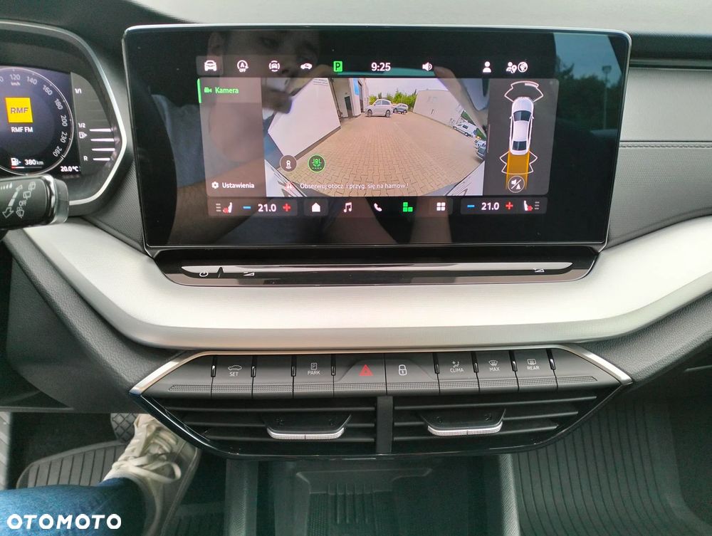 Skoda Octavia ver-1-5-tsi-mhev-dsg-selection - 27