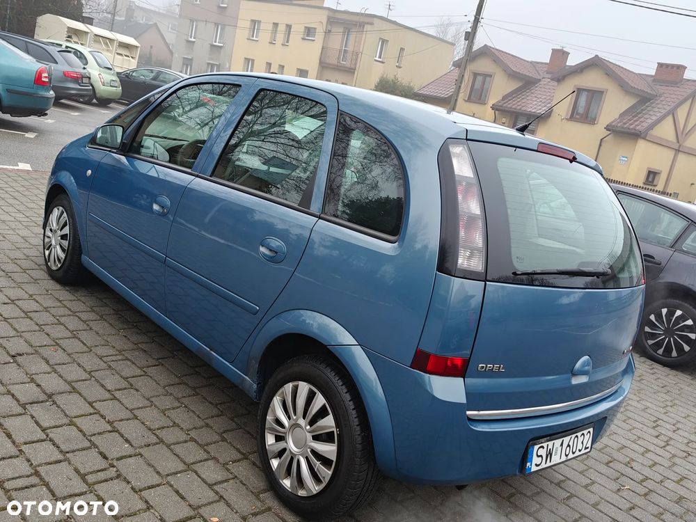 Opel Corsa 1.4 16V Cosmo - 14