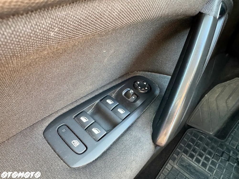 Peugeot 308 SW 1.5 BlueHDi Active S&S - 25