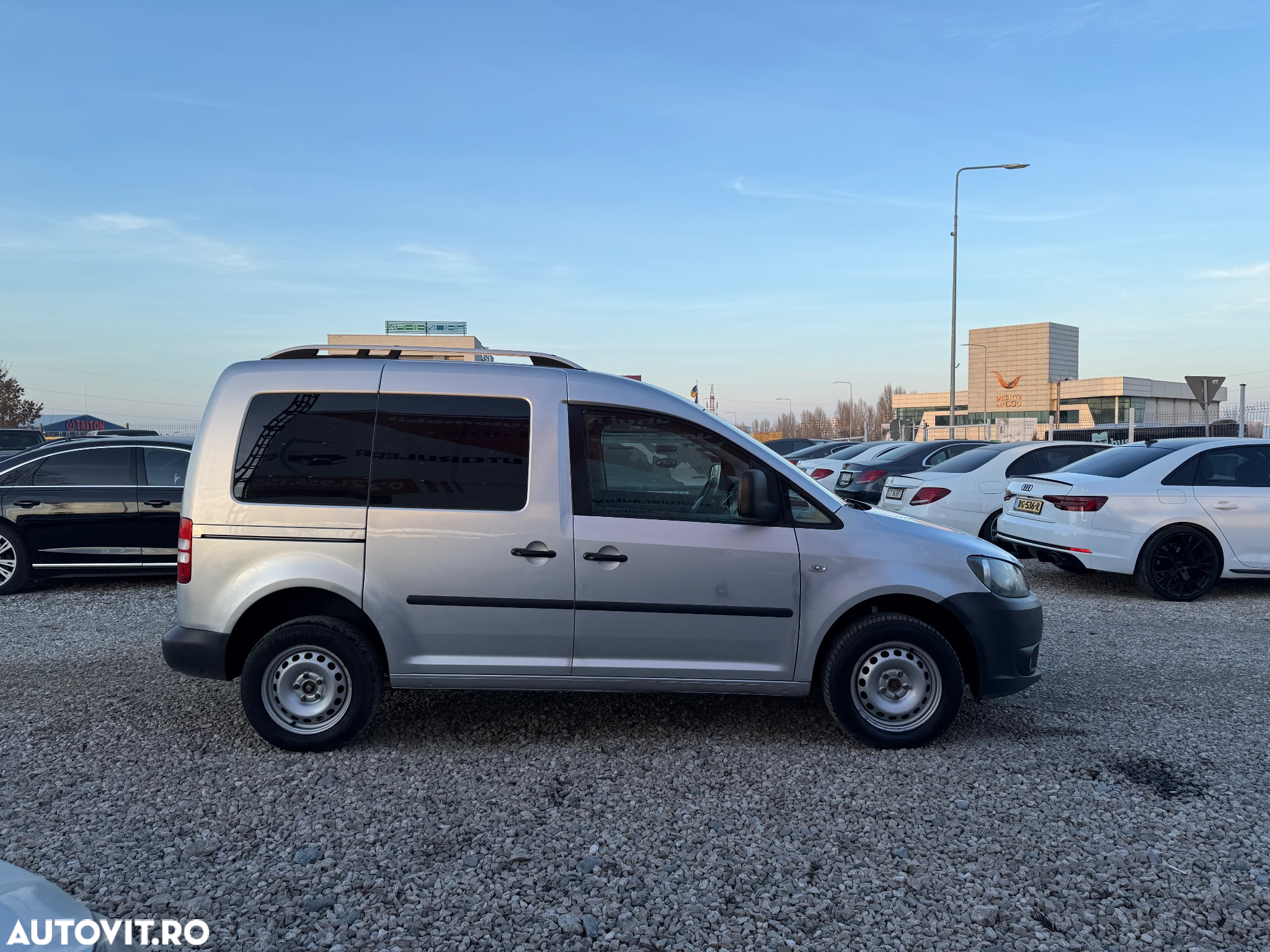 Volkswagen Caddy 2.0 TDI 4Motion Comfortline - 16