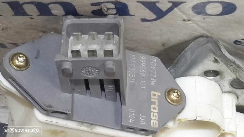 ELEVADOR DE VIDRO TRASEIRO DIREITO TOYOTA AVENSIS 2003 - 1