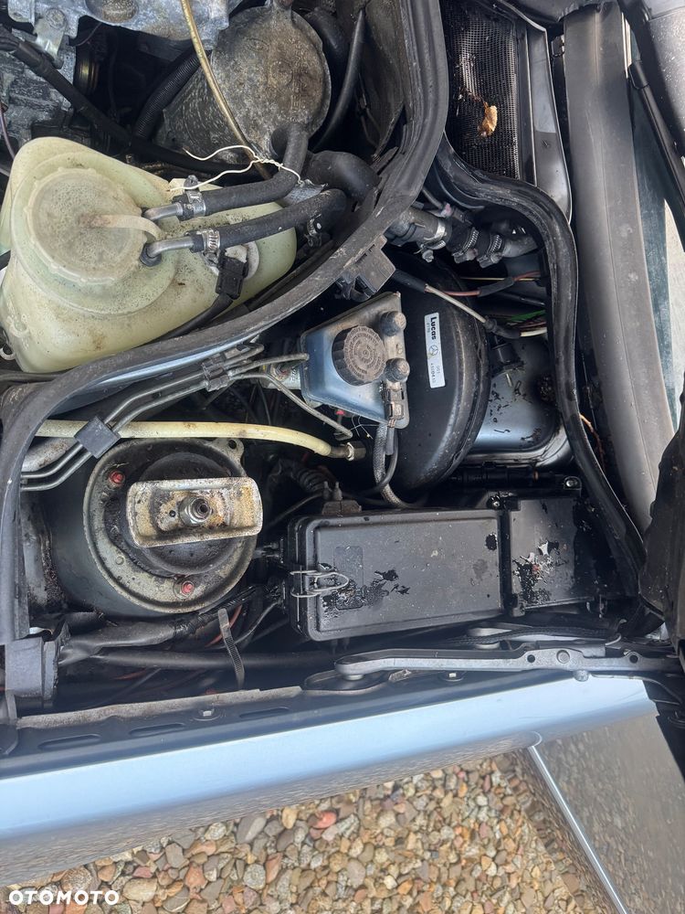 Mercedes-Benz W124 (1984-1993) - 19