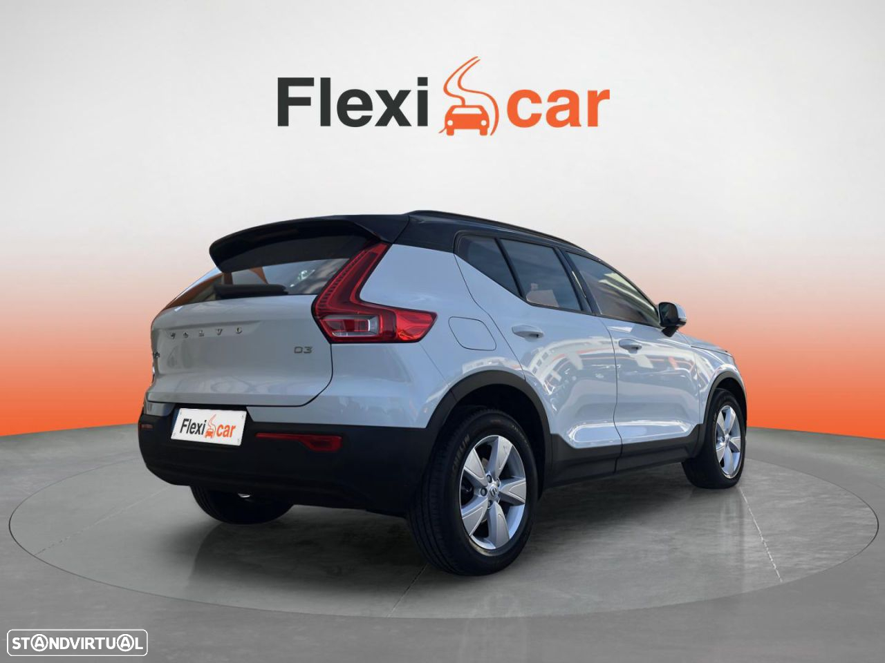 Volvo XC 40 2.0 D3 Momentum Geartronic - 3