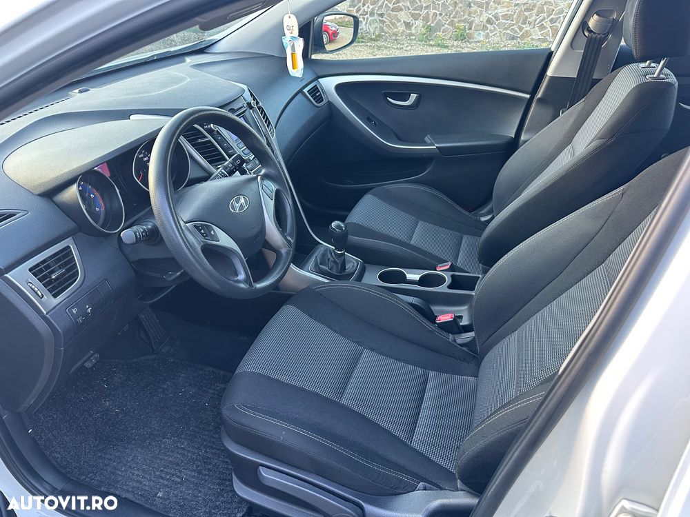 Hyundai i30 1.6 CRDI blue Style - 6