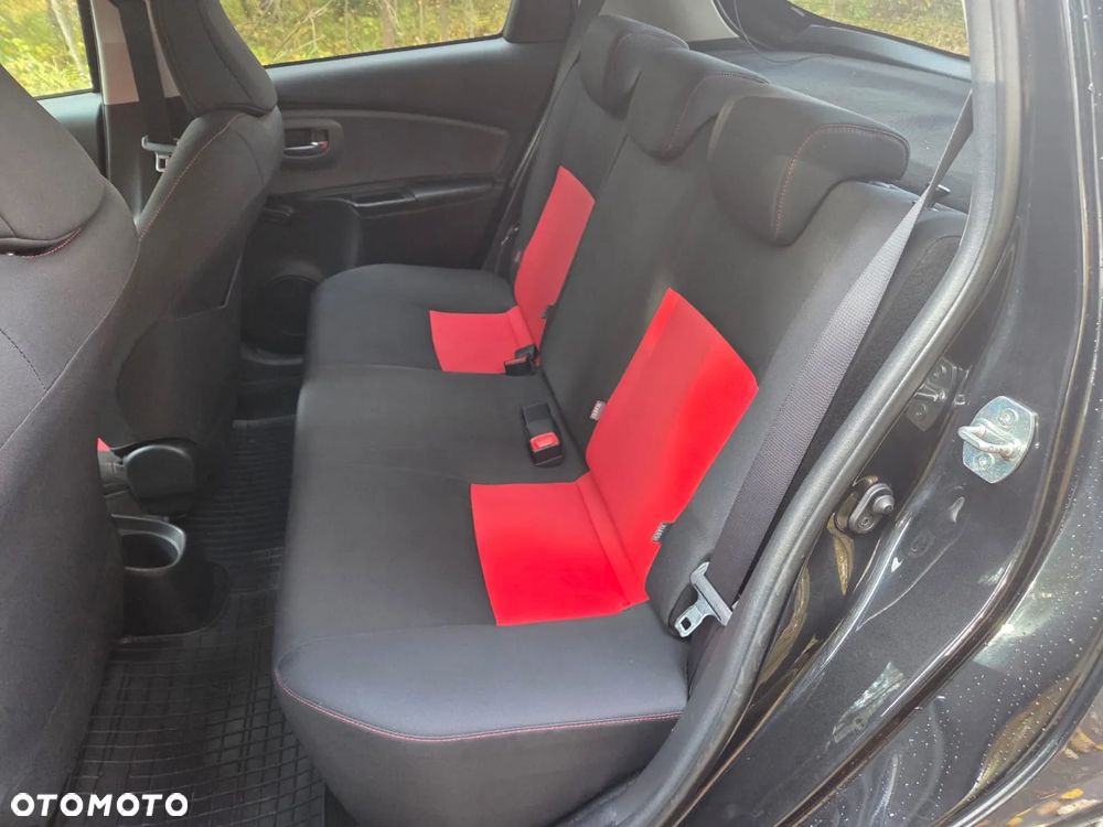 Toyota Yaris 1.33 Prestige - 28