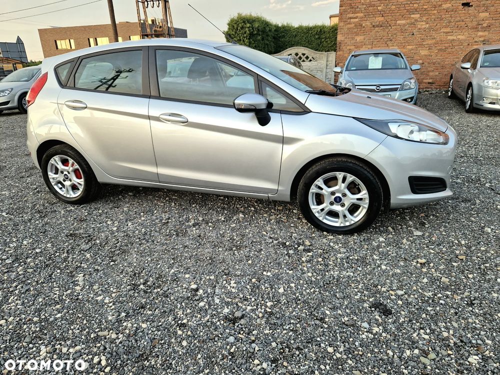 Ford Fiesta 1.25 Ghia - 5