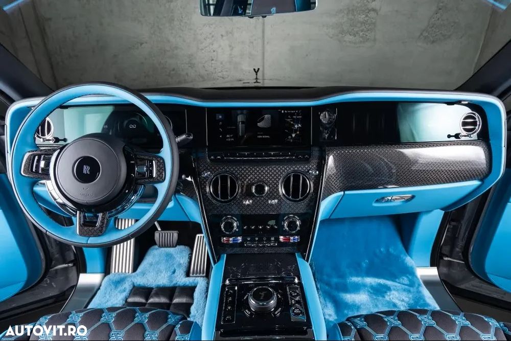 Rolls-Royce Cullinan - 19