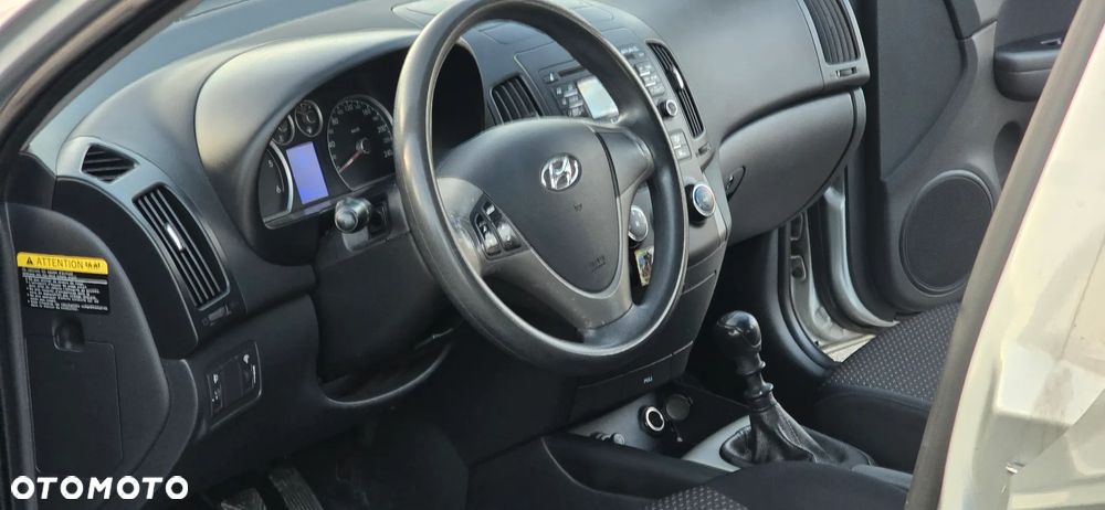 Hyundai i30 1.6 CRDi Comfort - 13