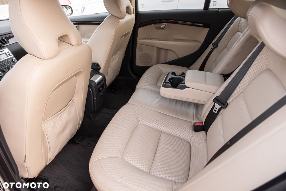 Volvo S80 V8 AWD Summum - 24