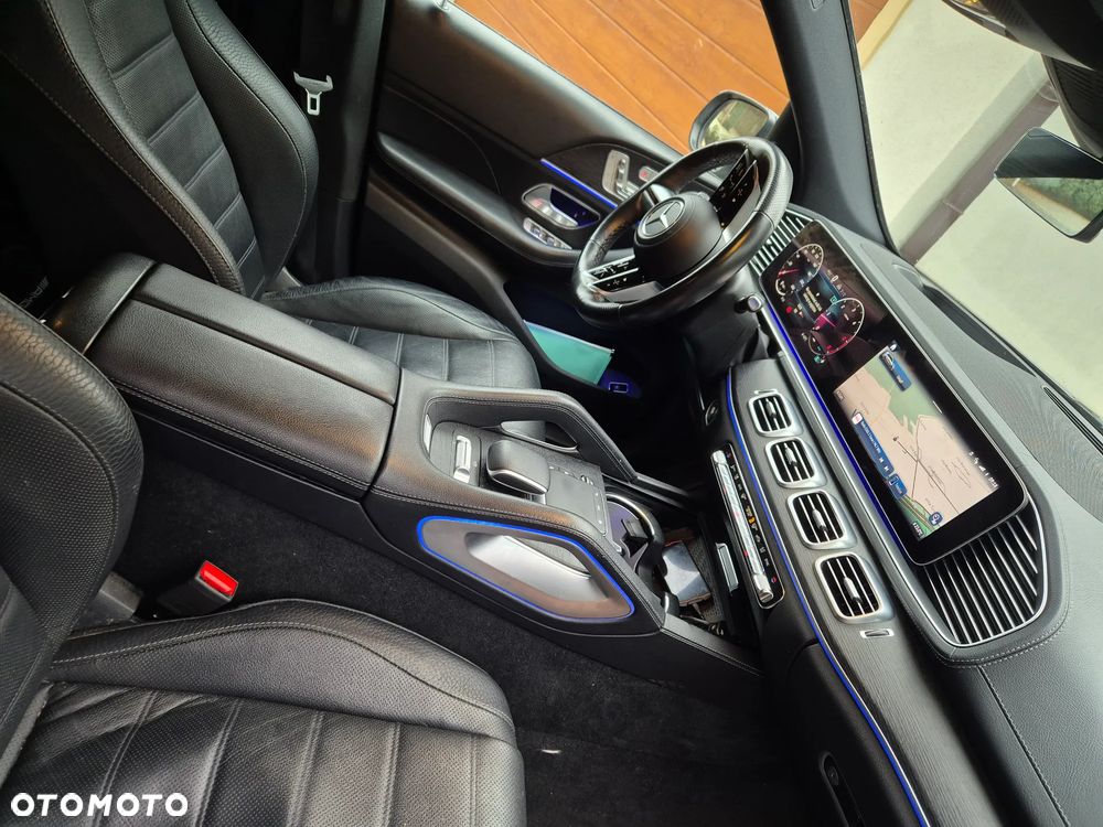 Mercedes-Benz GLS - 11