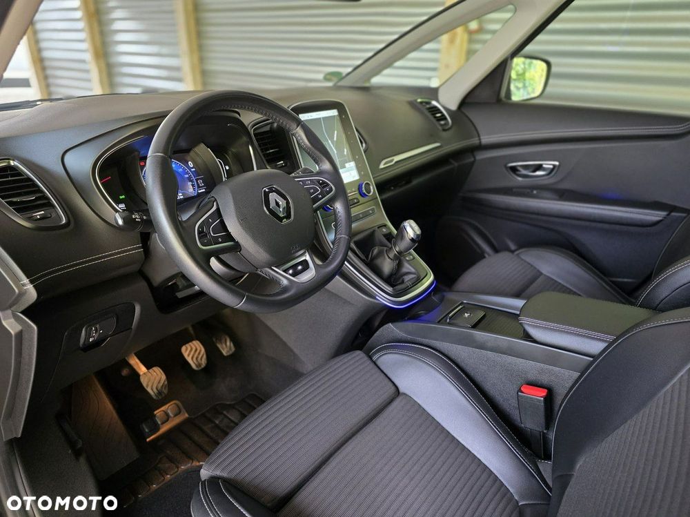 Renault Scenic - 10