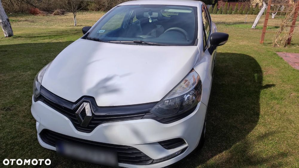 Renault Clio - 8