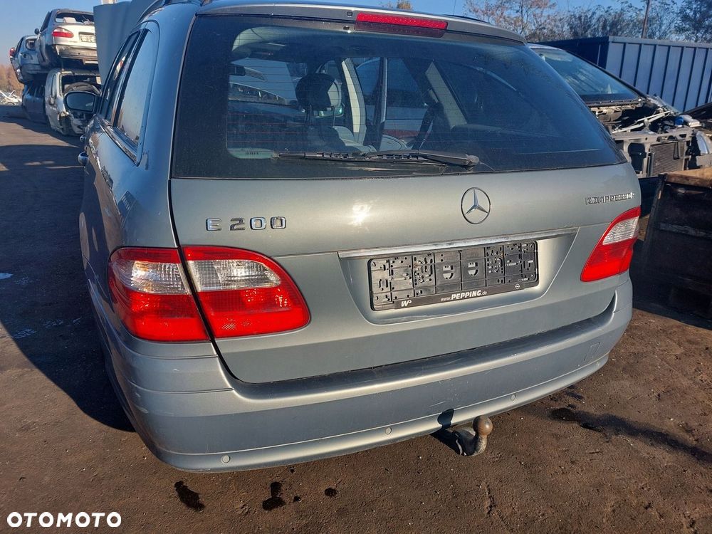 Mercedes W211 zderzak tylny kompletny - 1