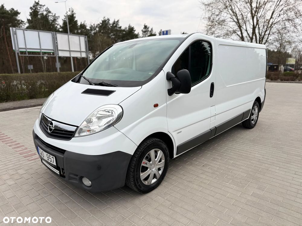 Opel Vivaro - 1