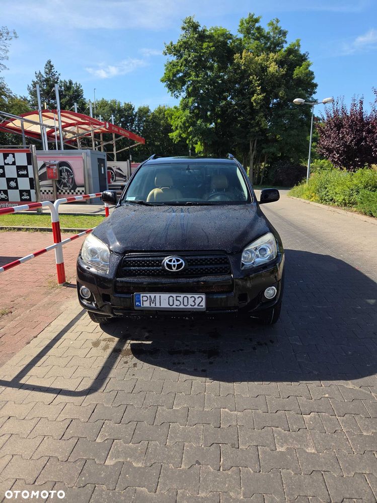 Toyota RAV4 - 2