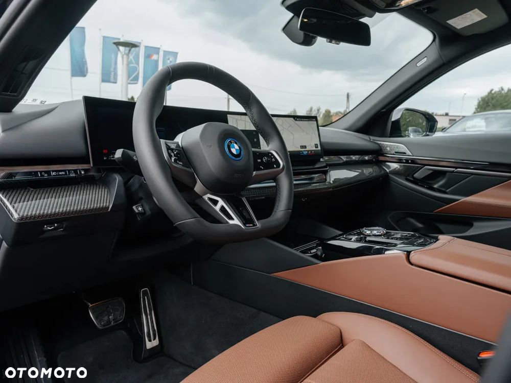 BMW Seria 5 530e xDrive - 6