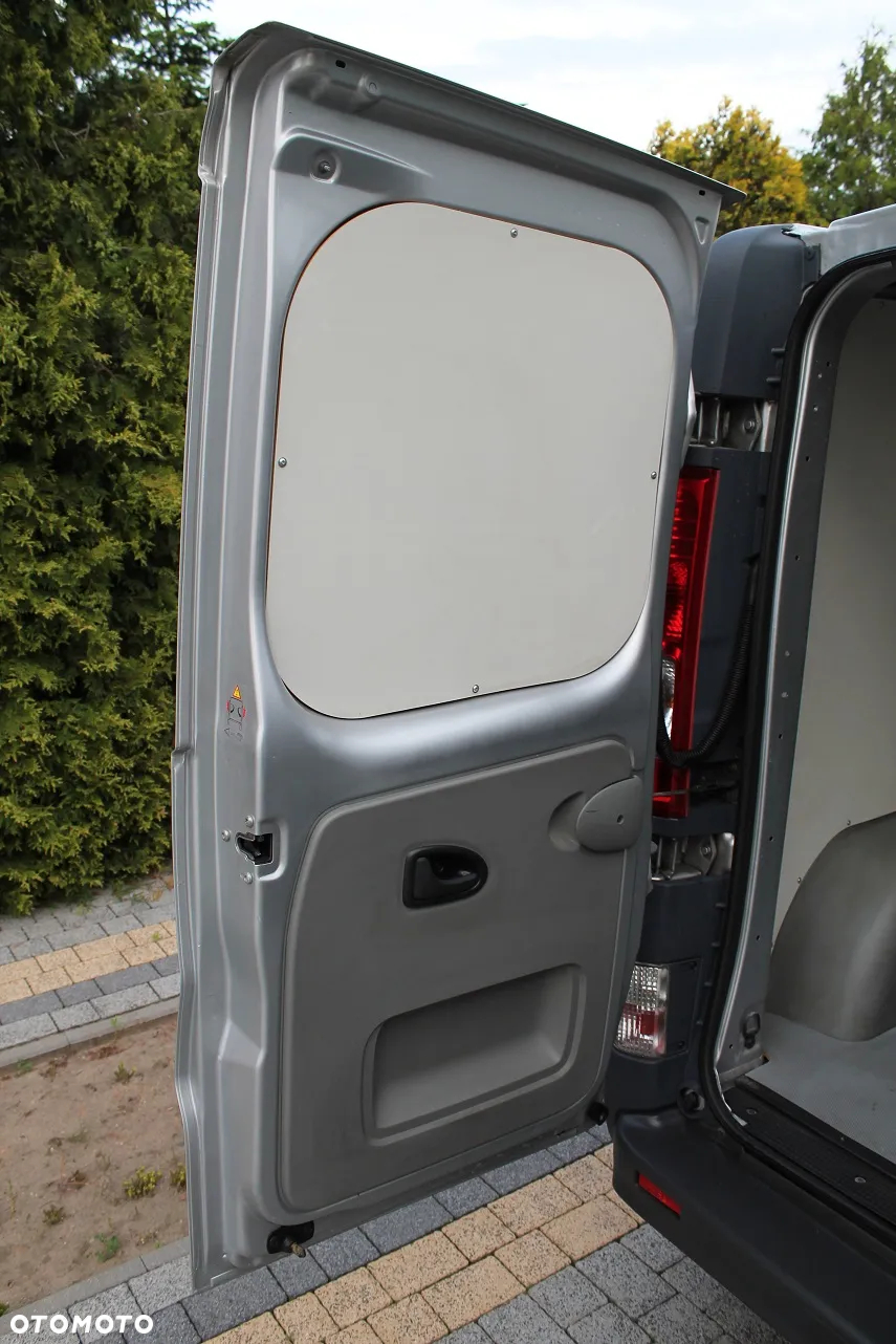 Opel VIVARO - 22