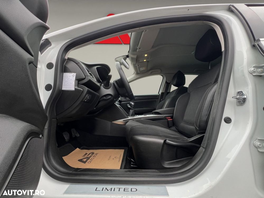 Renault Megane Grandtour TCe 140 GPF LIMITED - 14