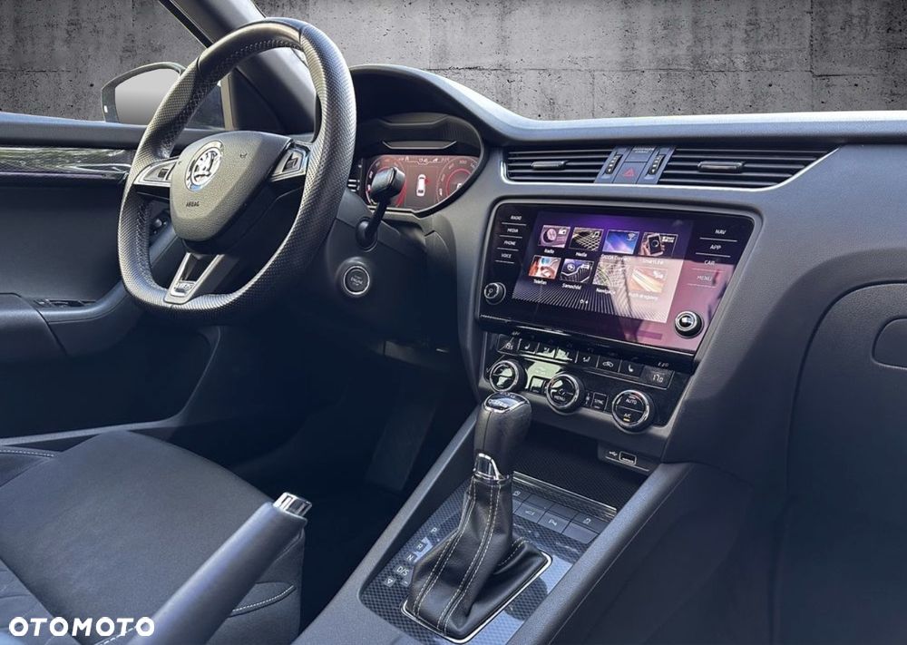 Skoda Octavia 2.0 TSI RS Challenge 245 DSG - 15