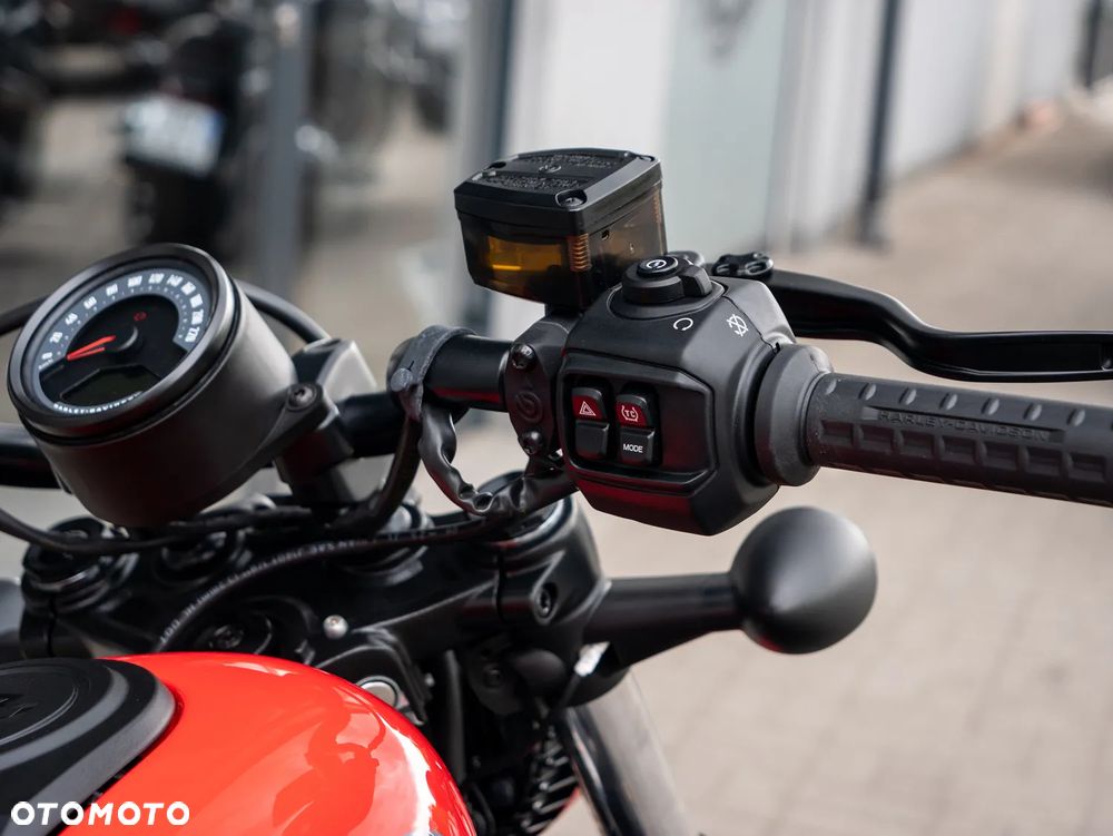 Harley-Davidson Sportster Nightster 975 - 22