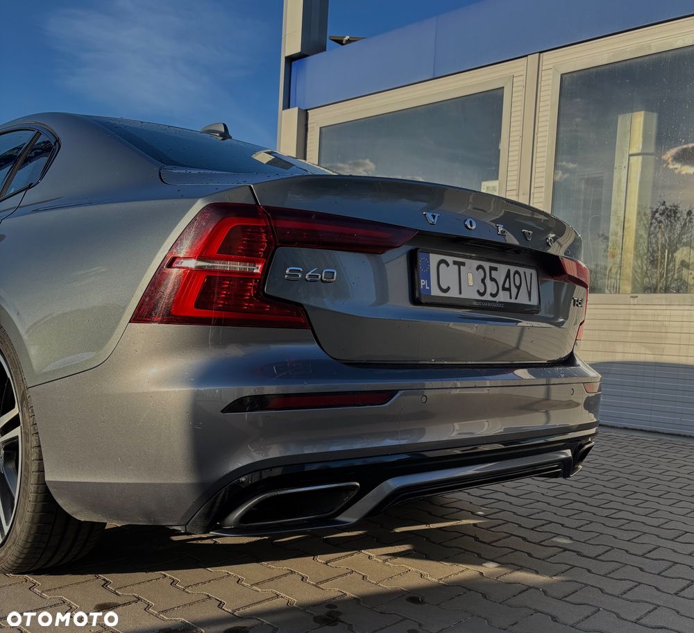 Volvo S60 T5 R-Design - 7
