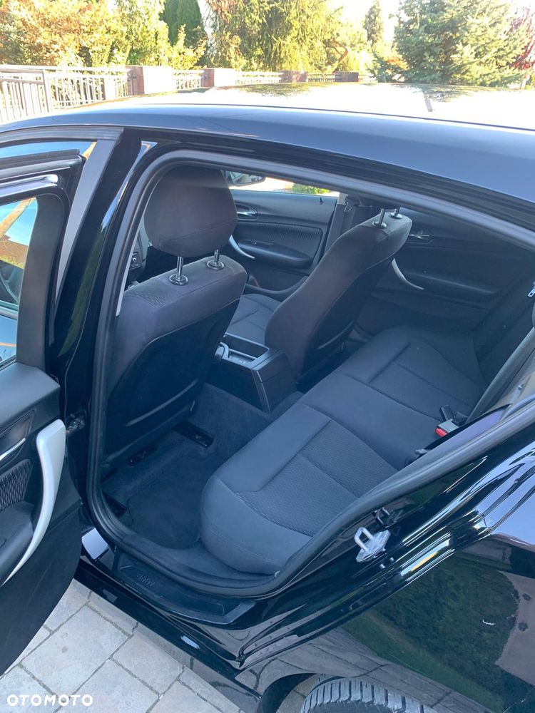 BMW Seria 1 116i - 6