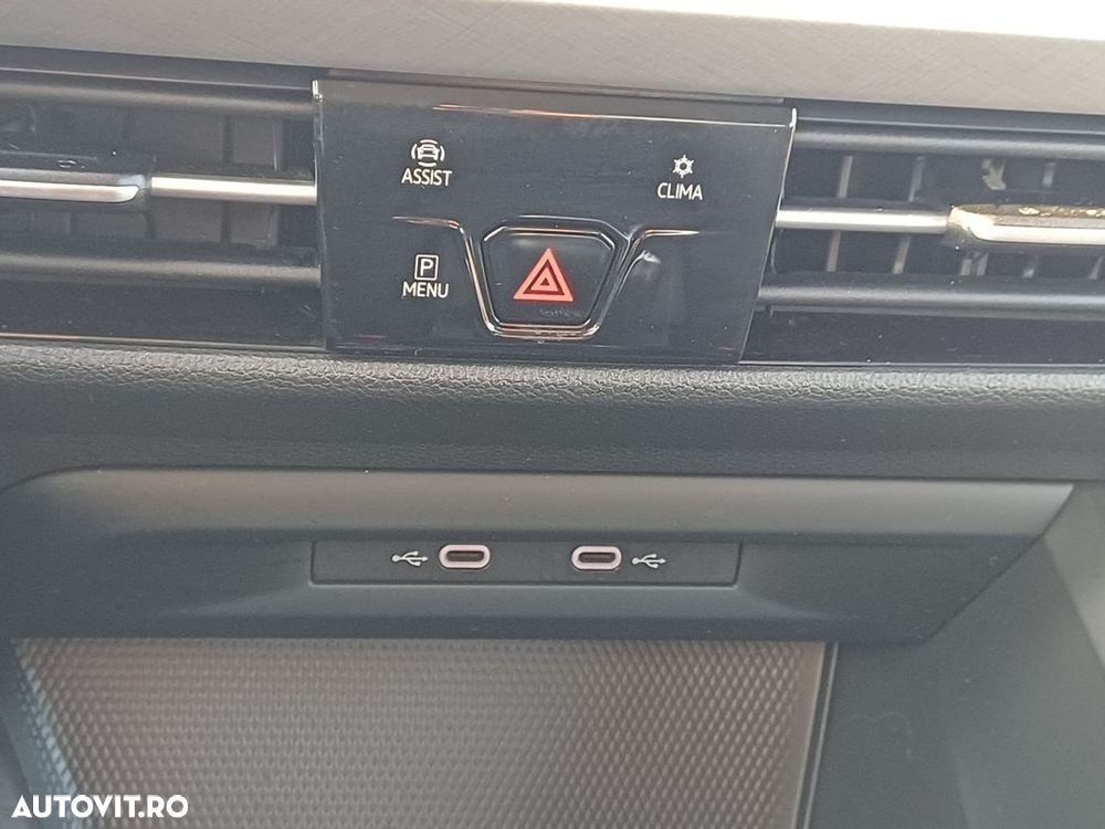Volkswagen Golf - 25