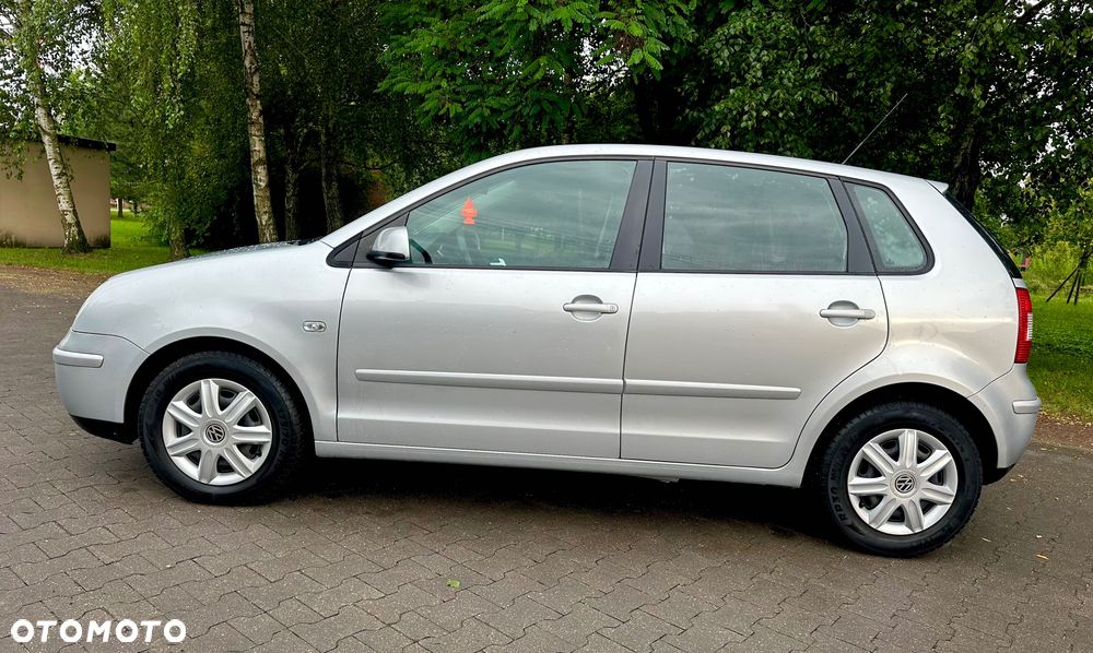 Volkswagen Polo - 2