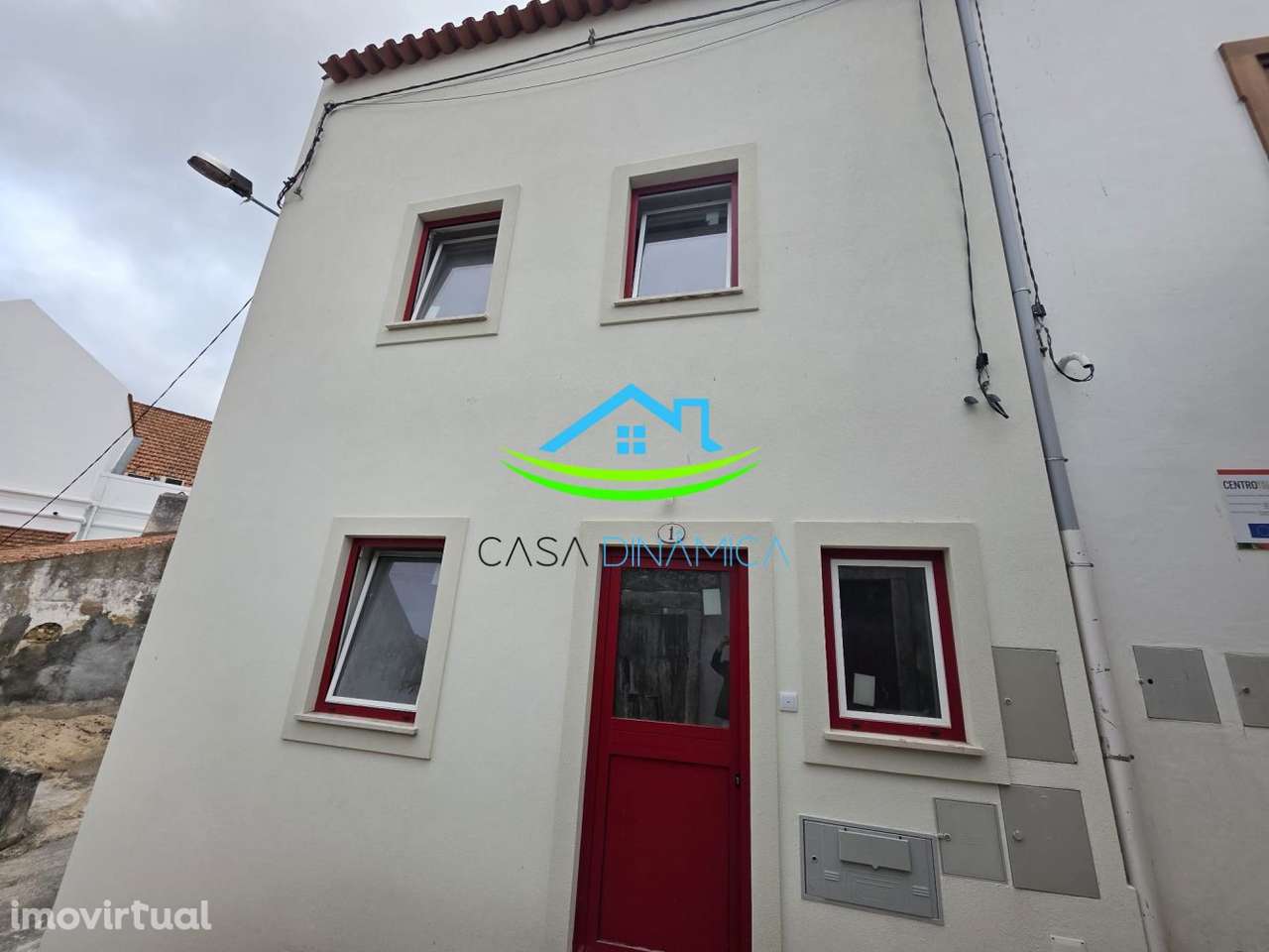 Moradia T2 Totalmente Renovada na Zona Histórica de Montemor-o-Velho - Grande imagem: 3/31