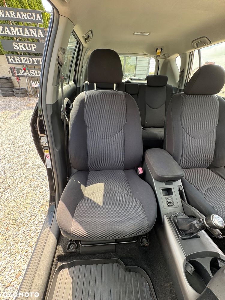 Toyota RAV4 2.2 D-4D 4x4 - 15