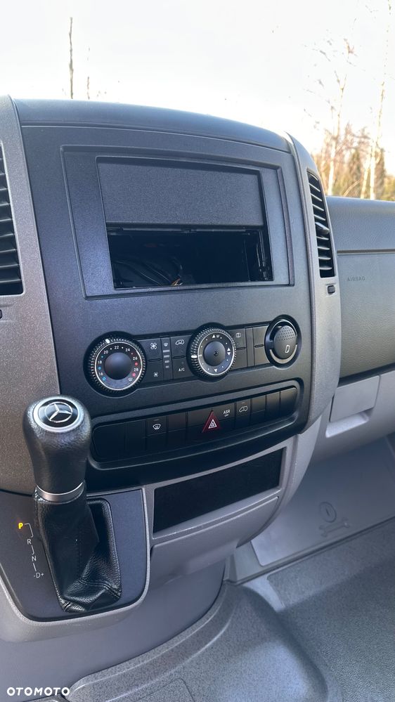 Mercedes-Benz Sprinter 519 - 9
