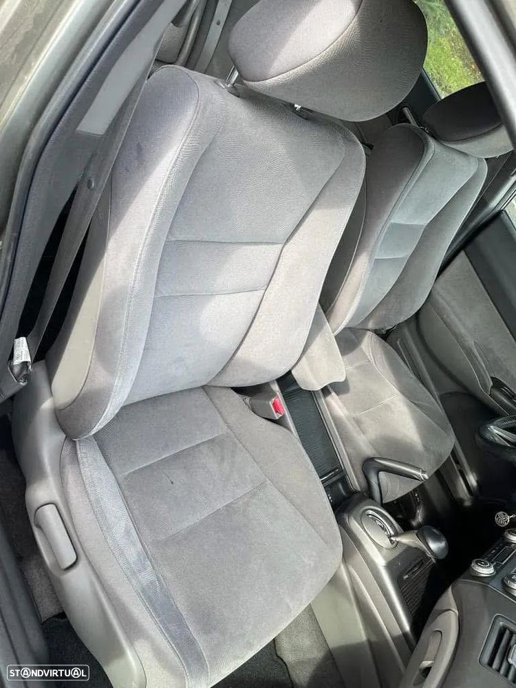 Honda Civic 1.3 DSI i-VTEC Hybrid Confort - 10