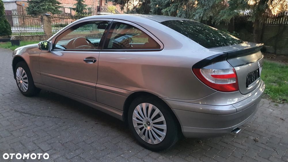 Mercedes-Benz Klasa C 180 Kompressor Starline - 35