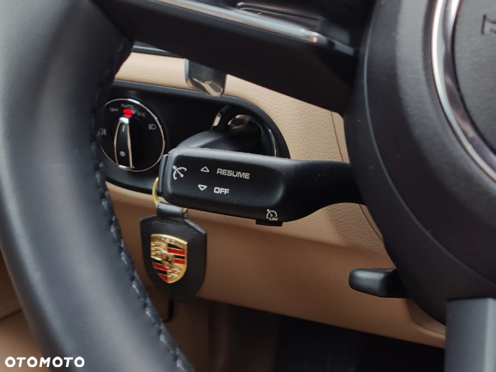 Porsche Macan Standard - 10