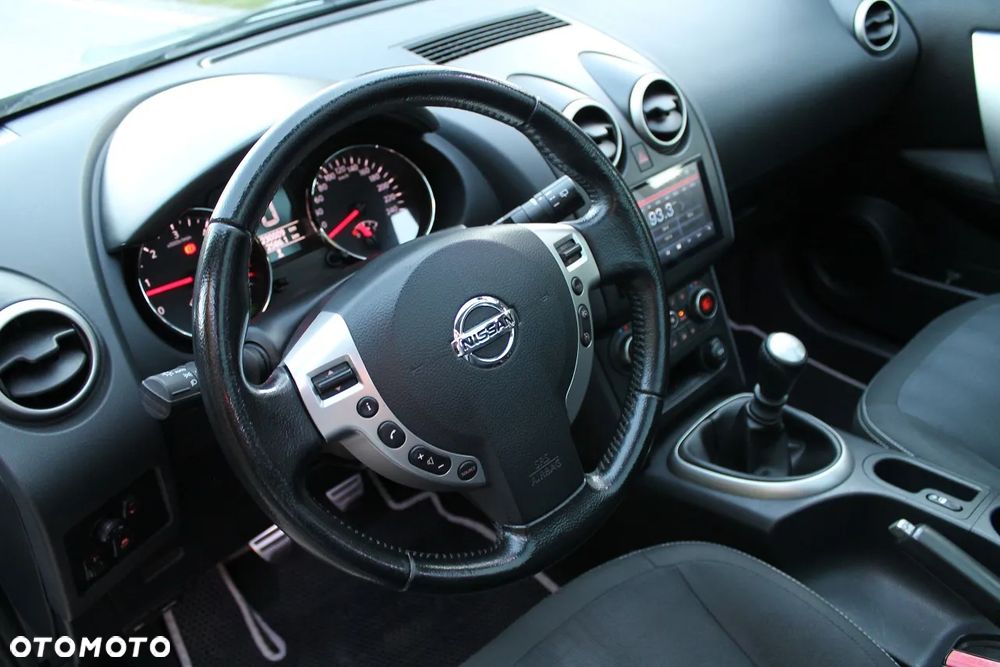 Nissan Qashqai 2.0 dCi Tekna - 17