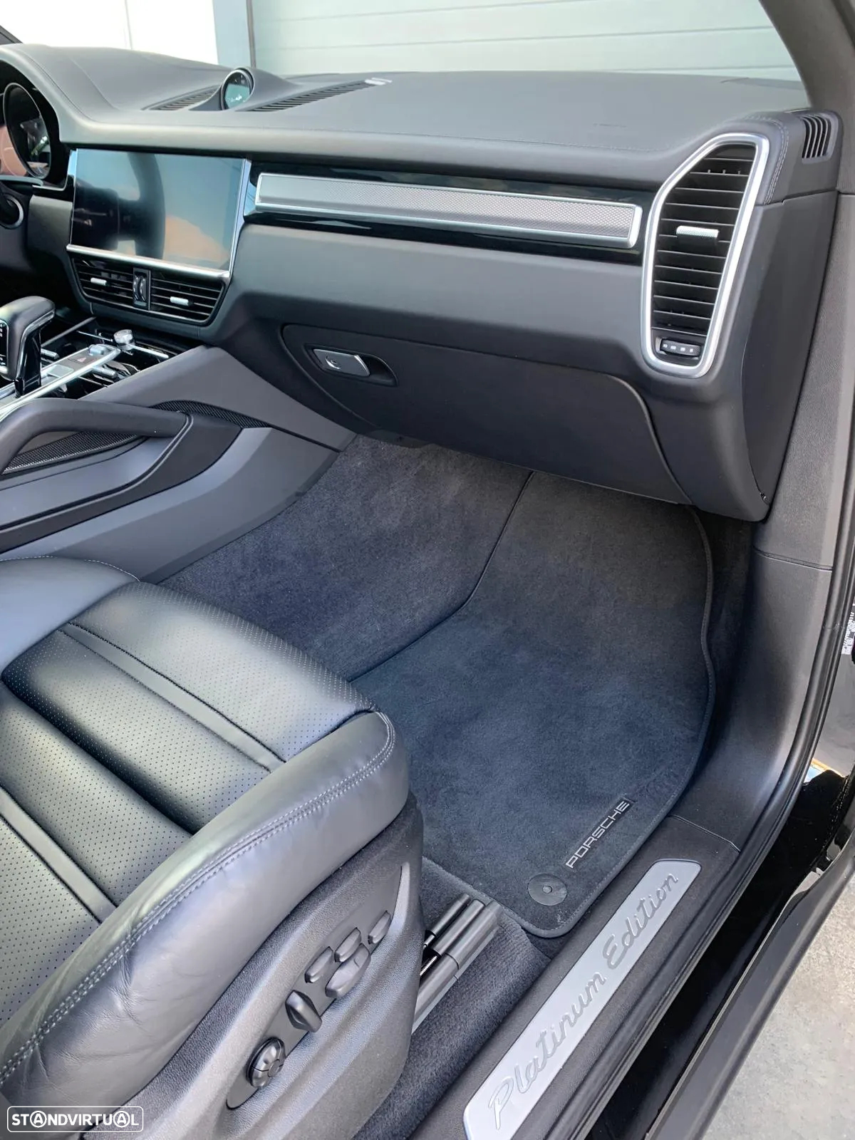 Porsche Cayenne Coupé E-Hybrid Platinum Edition - 32