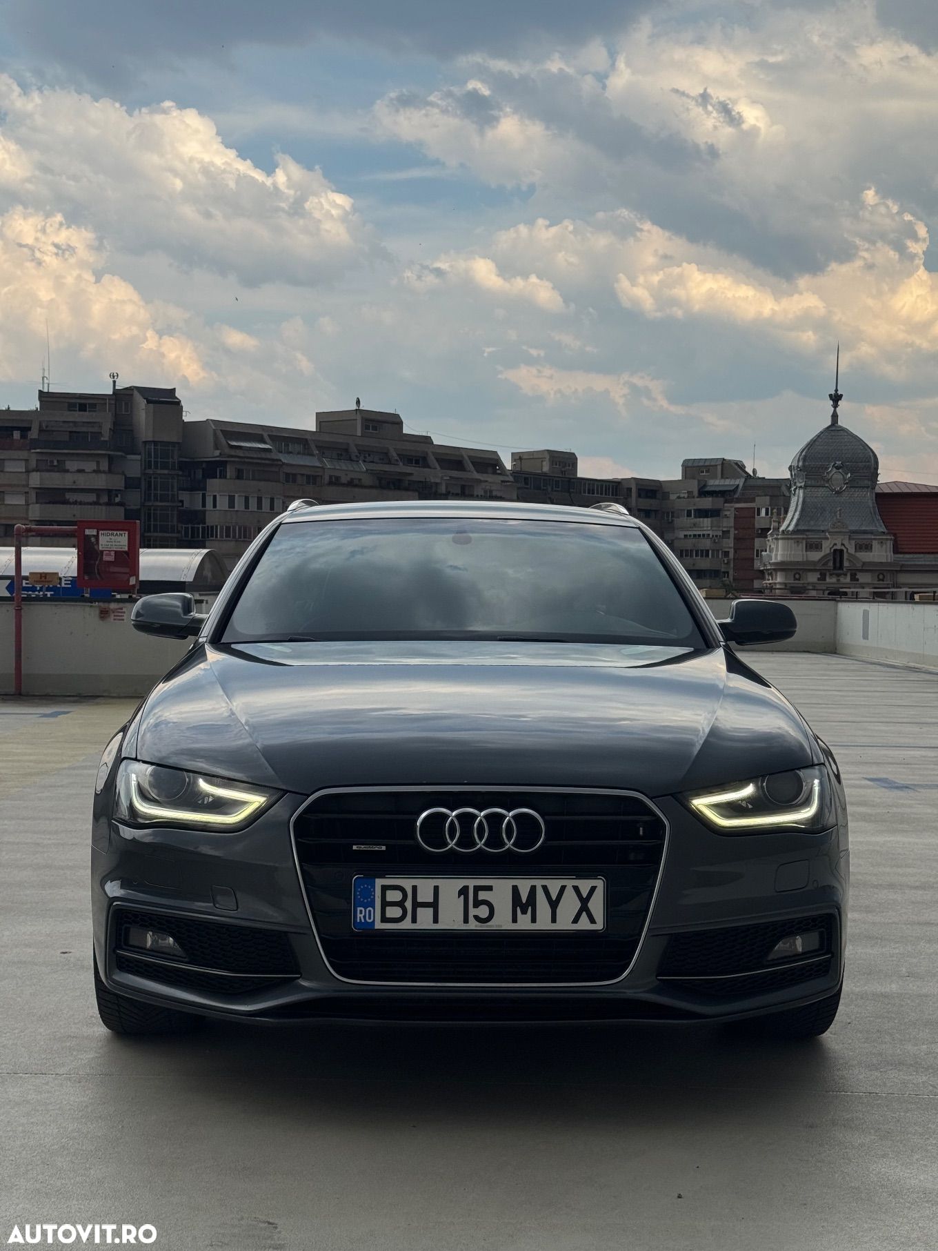 Audi A4 2.0 TDI quattro Stronic - 1