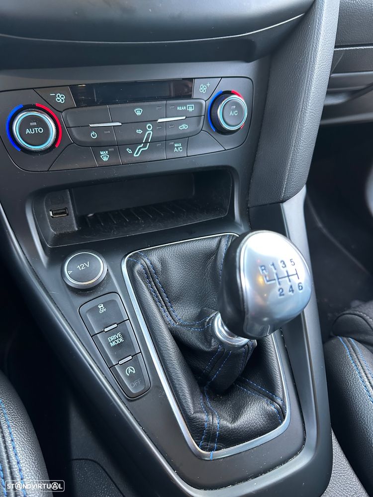 Ford Focus 2.3 EcoBoost S&S 4WD RS - 12