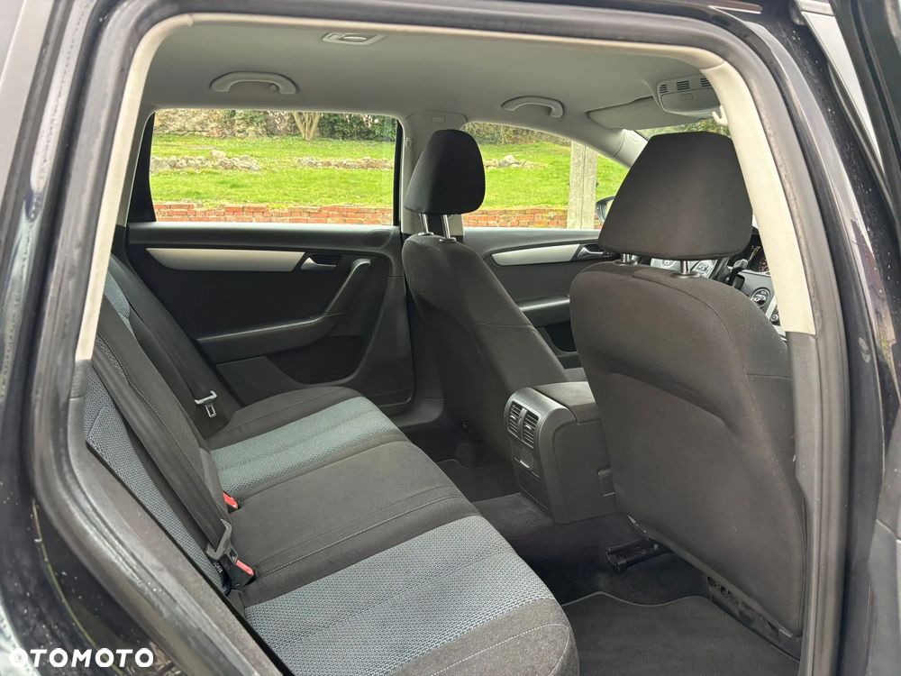 Volkswagen Passat 1.6 TDI BlueMotion - 12