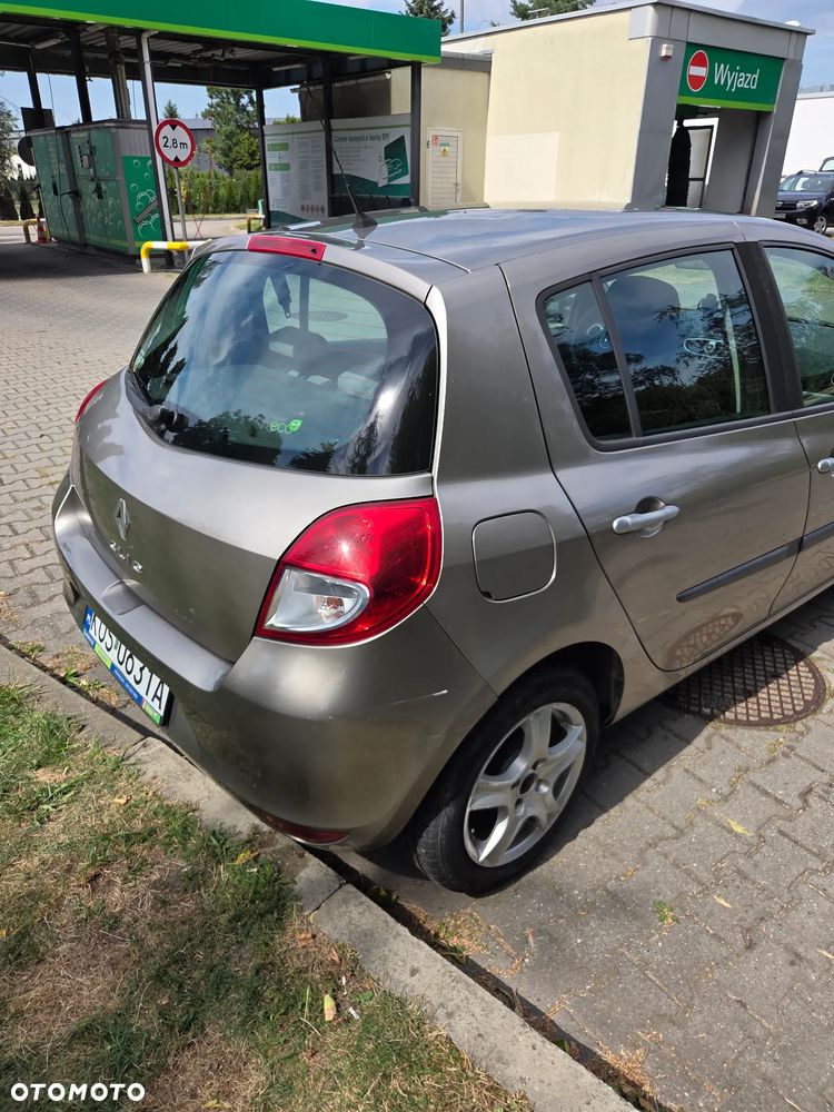Renault Clio 1.2 16V Expression - 4