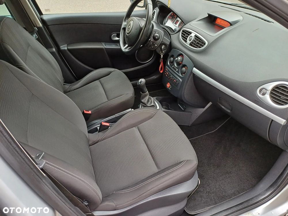 Renault Clio 1.5 dCi Alize - 33