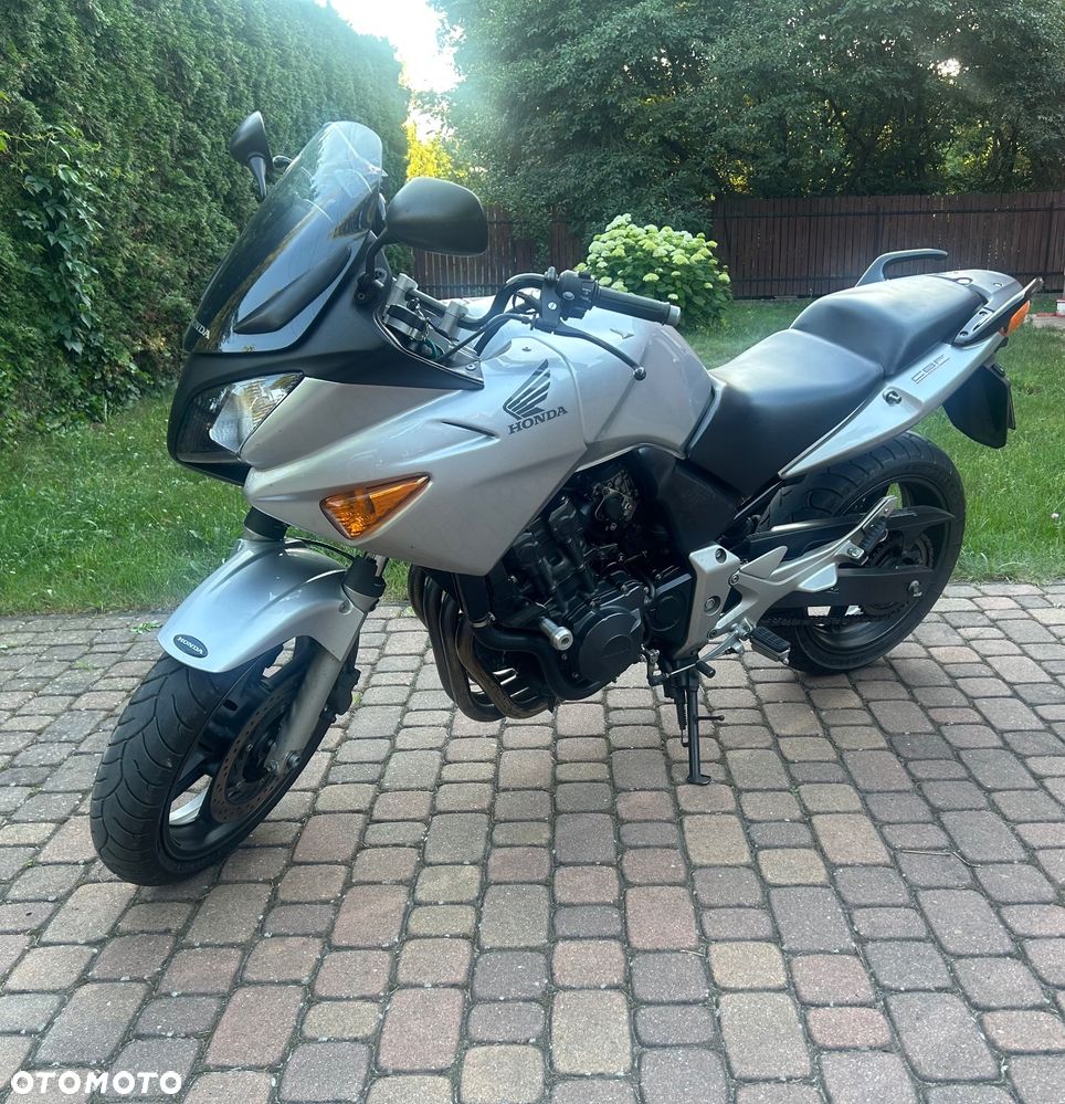 Honda CBF - 1
