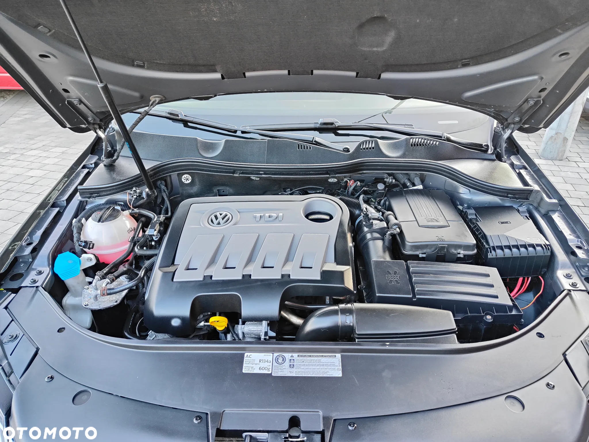 Volkswagen Passat 2.0 TDI Highline DSG - 32